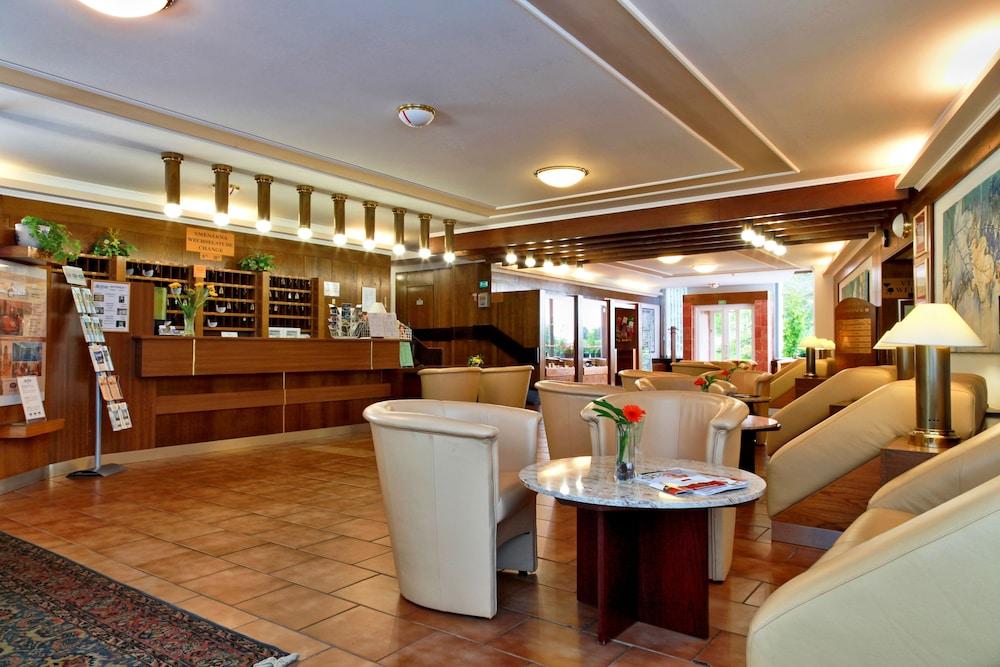Agricola Sport & Wellness Centre Hotel Marianske Lazne Exterior photo