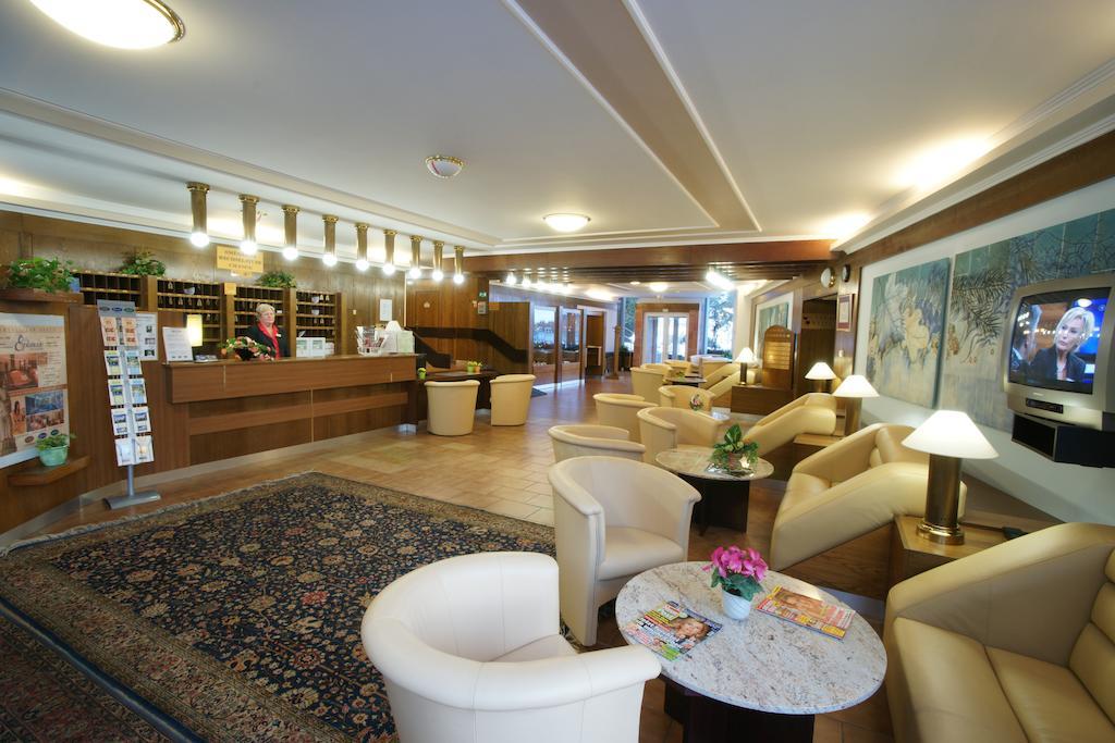 Agricola Sport & Wellness Centre Hotel Marianske Lazne Interior photo